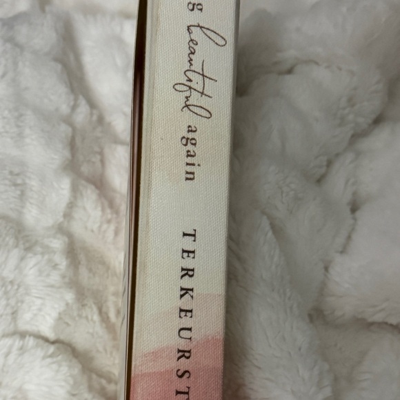 Pink Devotional Book with Ribbon Bookmark - Picture 2 of 5